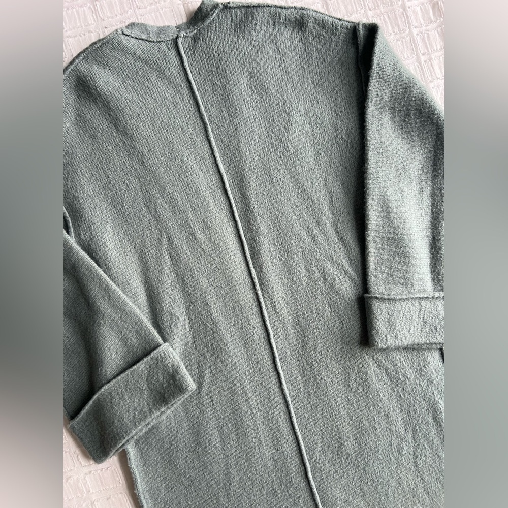 Promesa Open Knit Cardigan Sweater Reverse Hem Sage Green Pockets Woman’s S — image 6 of 8